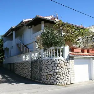 https://apartments-galic-rab.primorje-gorskikotar.com